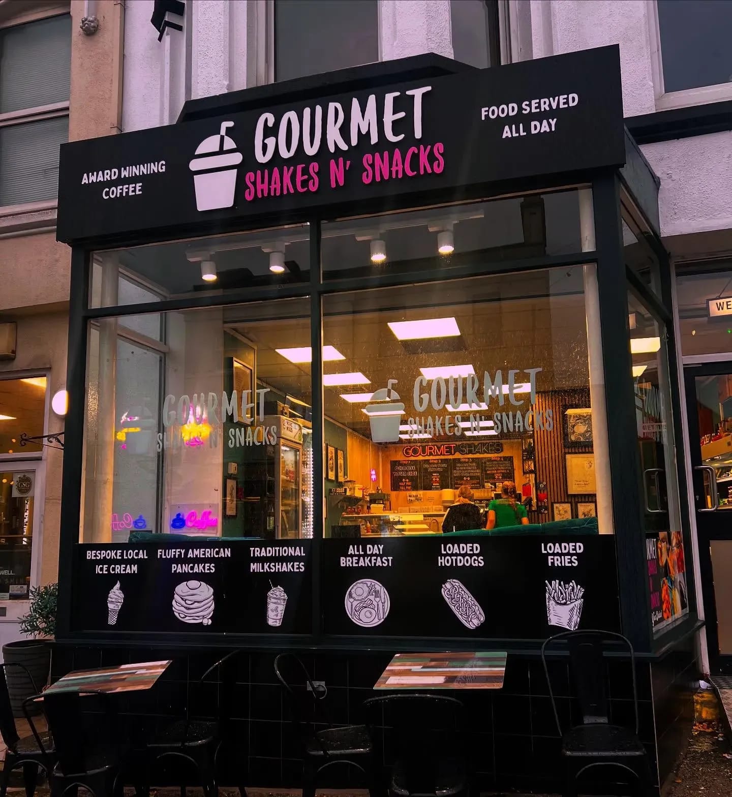 Gourmet Shakes N Snacks