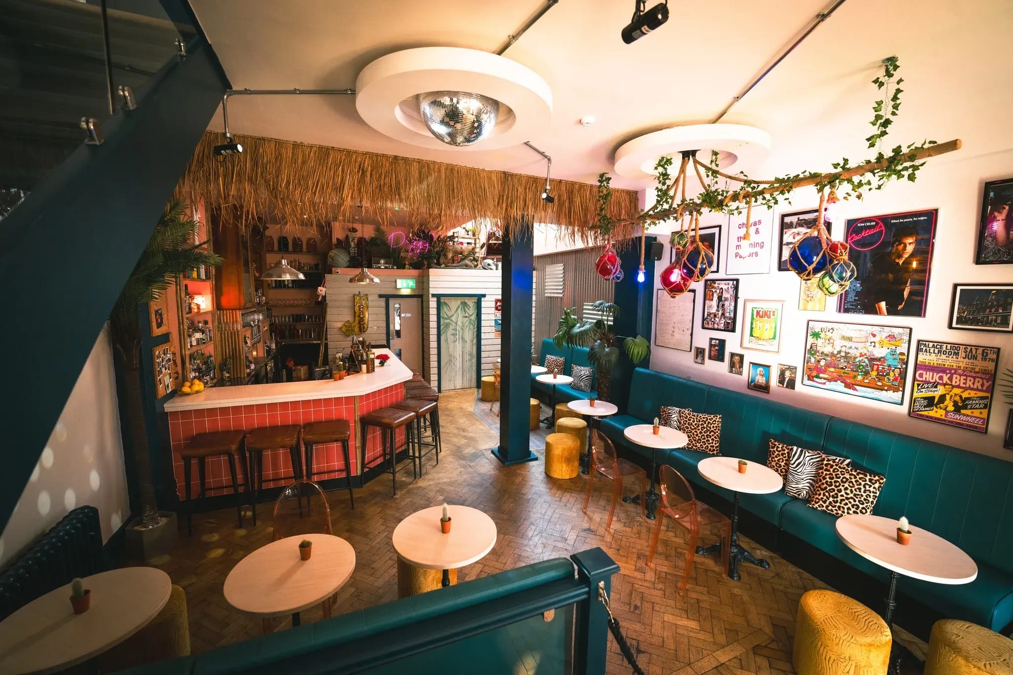 Kiki Lounge